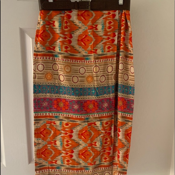 Amazing colors! Love this skirt! - Picture 3 of 6